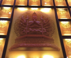 琉璃佛像